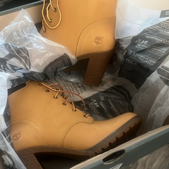 Brand new Timb heeled boots - Picture 4 of 4